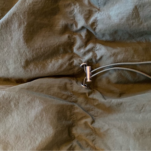 Free People like new lightly used puffer jacket 2 times size L . - Picture 12 of 12